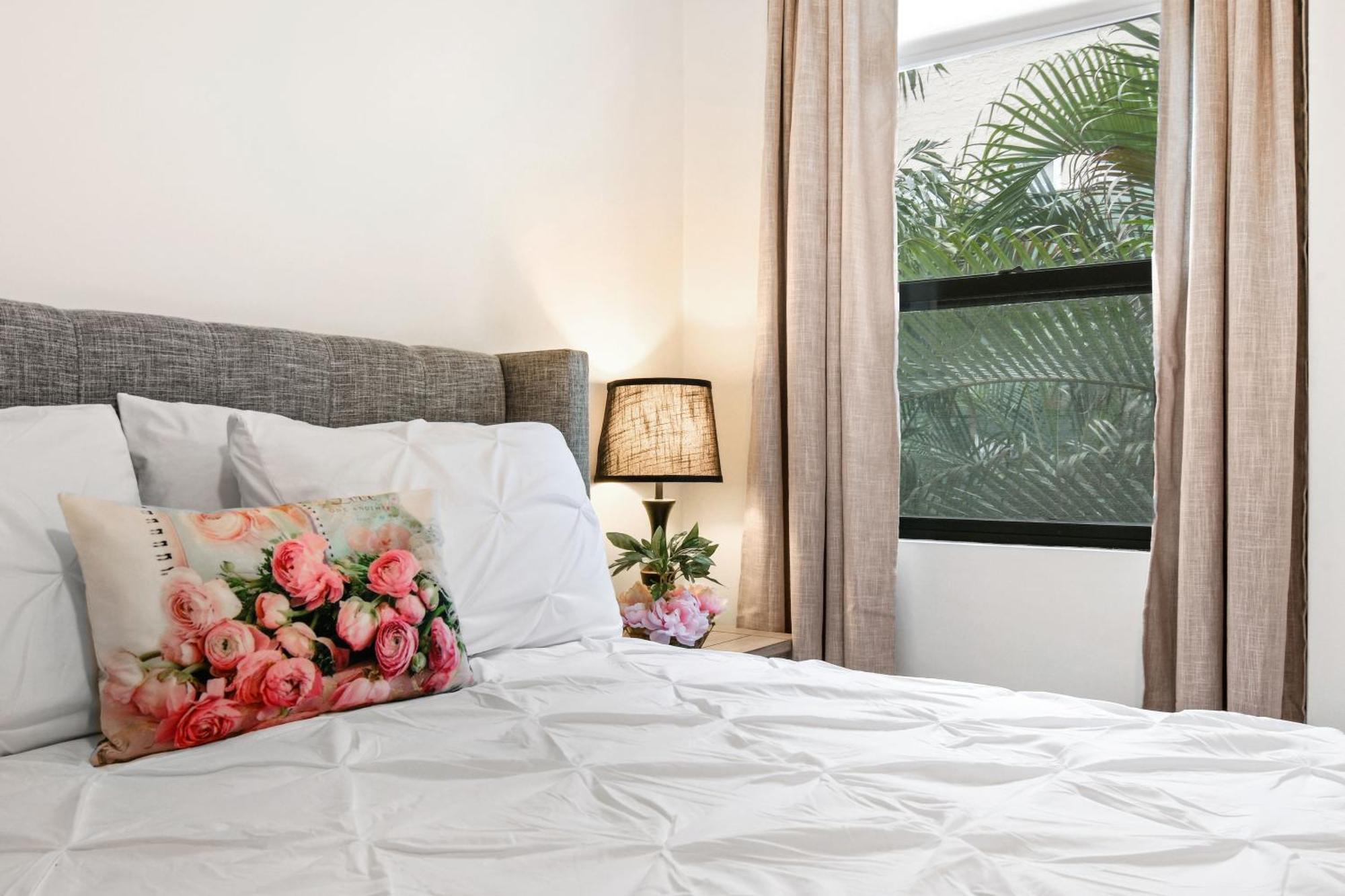 Orchid Suites - Historic Palm Beach Hotel Condominium Ngoại thất bức ảnh
